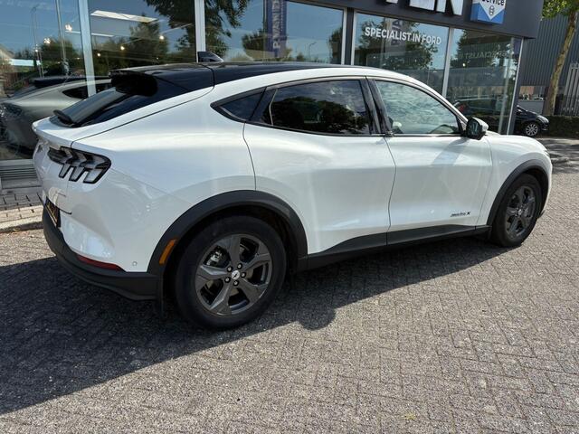 Ford MUSTANG Mach-E Extended RWD 98 kWh | Trekhaak |