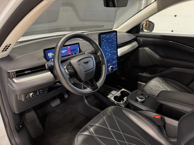 Ford MUSTANG Mach-E RWD 75 kWh | Camera | Adaptive cruise | Carplay | Leder | Stoel/stuurverwarming