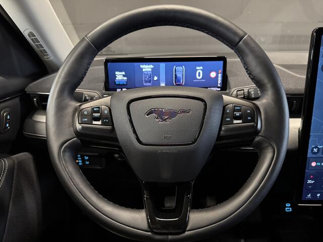 Ford MUSTANG Mach-E RWD 75 kWh | Camera | Adaptive cruise | Carplay | Leder | Stoel/stuurverwarming