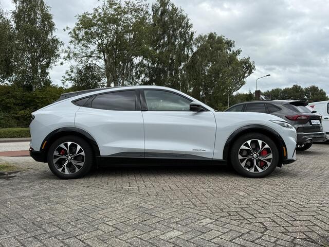 Ford MUSTANG Mach-E Premium AWD 75 kWh | SCI | 269pk Panorama dak | B&O Audio | Adaptieve Cruise | Dodehoeksensoren | Elek Achterklep