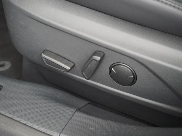 Ford MUSTANG Mach-E Extended RWD 98kWh 301pk Leer Trekhaak Pano-Dak Adaptive Cruise Lane Centring/change Assist Stop&Go Apple Carplay Android Auto 360°Camera Active-Park-Assist PDC-a+v Sync4A Lmv B&O®-HiFi-10speakers Qi-laden LED Pre-Collision-Assist Elektr.verst.Stoe