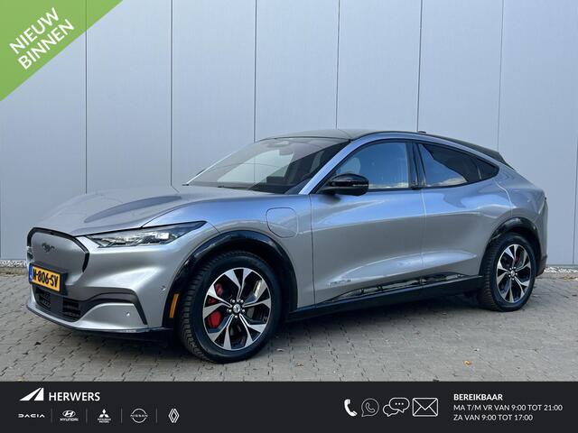 Ford MUSTANG Mach-E AWD 75 kWh / Navigatie / Panorama dak / Achterklep Elektrisch / Cruise Control Adaptief / Climate Control /