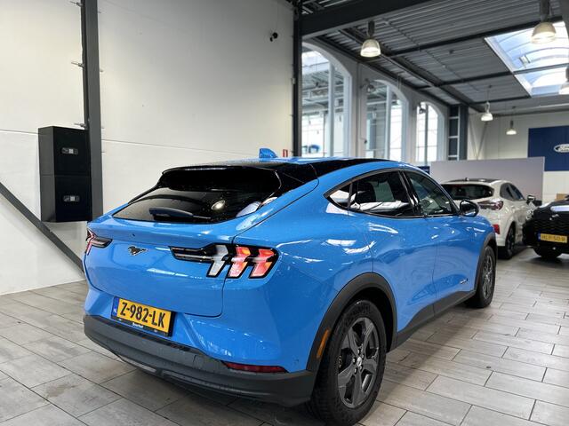 Ford MUSTANG Mach-E Extended RWD 98 kWh 294pk | Adapt. Cruise | Winterpack | Elektr. Achterklep | B&O | Dodehoek detectie |