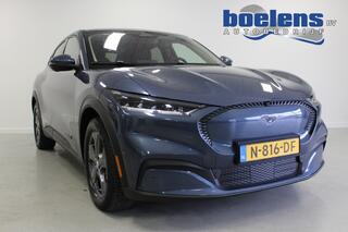 ford-mustang-mach-e-extended-rwd-98