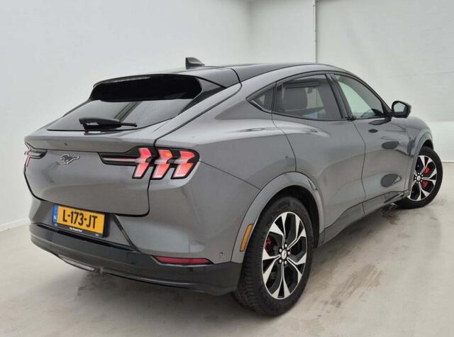 Ford MUSTANG Mach-E Extended First Edition AWD 98 kWh | Trekhaak | Leder | Navi | B&O Sound | 360 Camera |