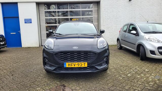 Ford PUMA 1.0 EcoBoost Hybrid Titanium