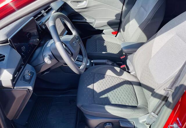 Ford PUMA 1.0 EcoBoost Hybrid Titanium 125pk Nieuw Model! Automaat| Fantastic Red | Achteruitrijcamera | Navigatie | Metaal lak | Nieuw te bestellen!