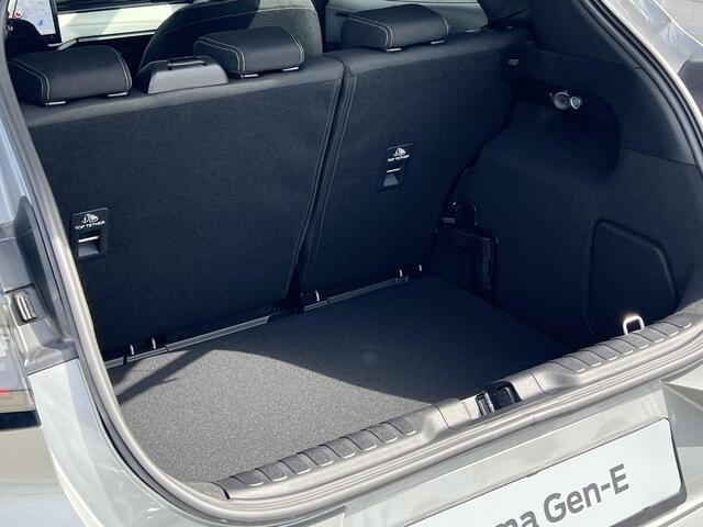 Ford PUMA Gen-E SUV Gen-E FWD (43,6 kWh) Solar Silver, Stoffen stoelen met grijze stiksels, Comfort Pack, Winter Pack Ford Voorraad