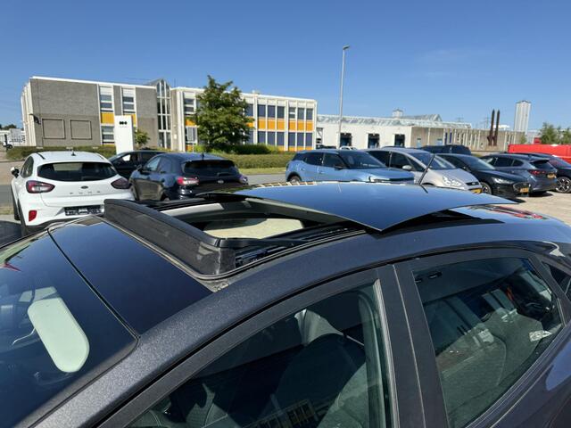 Ford PUMA 1.0 EcoBoost Hybrid Titanium 125pk | Comfort pakket | Winterpack | Panoramadak | Trekhaak | Adaptieve Cruise | BLIS