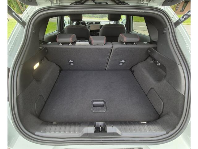 Ford PUMA Nw.model Hybrid ST-Line X Panoramadak Trekhaak Alle opties nieuw 42.865,-