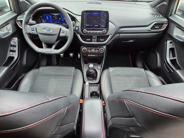 Ford PUMA 1.0 EcoBoost ST-Line X PANORAMADAK|NAVIGATIE|CAMERA|CRUISE CONTROL|HALF/LEDER|ECC/AIRCO|PDC VOOR&ACHTER|STOELVERWARMING&STUUR|19 INCH|DEALERE ONDERHOUDEN Maandag tot Vrijdag geopend van 09.00 tot 20.00 uur en Zaterdag van 09.00 tot 18.00 uur