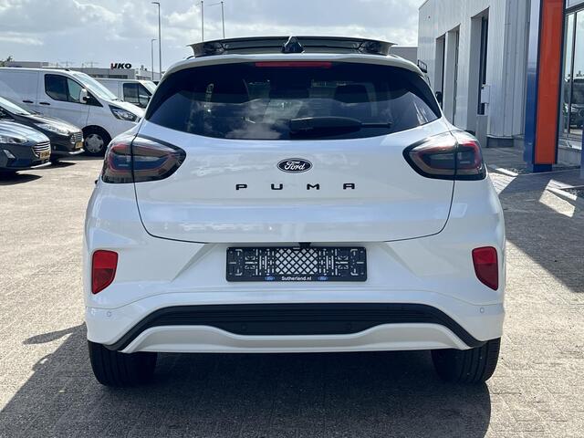 Ford PUMA 1.0 EcoBoost Hybrid ST-Line X 155pk Automaat | Panoramadak | Afneembare trekhaak | Winter Pack | Adaptive cruise control | 360 graden camera | Bang&Olufsen | Elektrsiche achterklep | Matrix LED