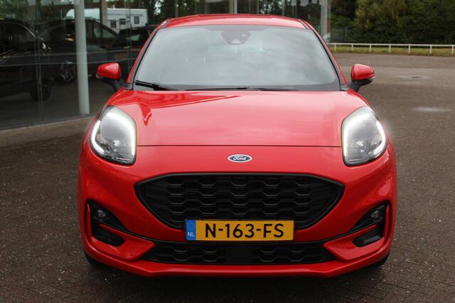 Ford PUMA 1.0-125pk EcoBoost Mild-Hybrid ST-Line. Slechts 17.500km ! Volautm. airco, navigatie, telefoonvoorb., digitaal dashboard, cruise control, LM wielen, parkeersensoren, stoel-, stuur- en voorraamverwarming, trekhaak etc.