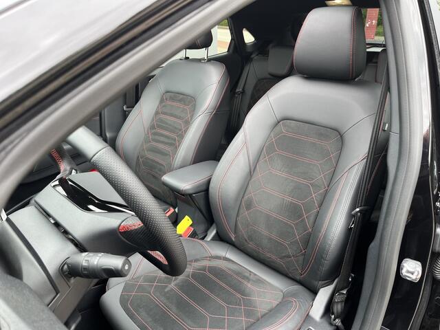 Ford PUMA 1.0 EcoBoost Hybrid ST-Line X 155pk Automaat | Panoramadak | Afneembare trekhaak | Winter Pack | Adaptive cruise control | 360 graden camera | Bang&Olufsen | Elektrsiche achterklep | Matrix LED