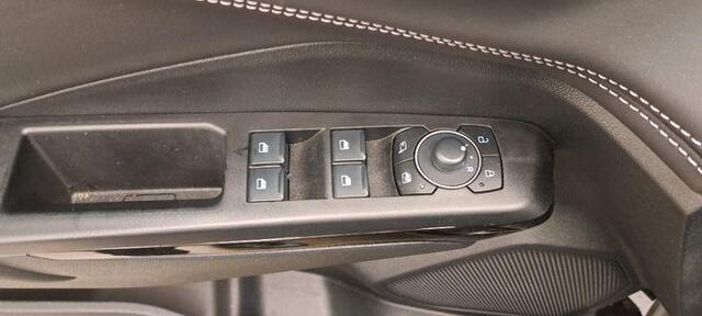 Ford PUMA 1.0 EcoBoost Hybrid Titanium 125pk | Driver Assistance Pack | Winterpack | Panoramadak | Keyless Pack | Elek Achterklep | Reserve wiel