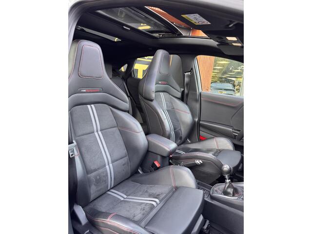 Ford PUMA 1.5 EcoBoost ST-X 200PK Grey matter Pano Kuipstoelen 19"