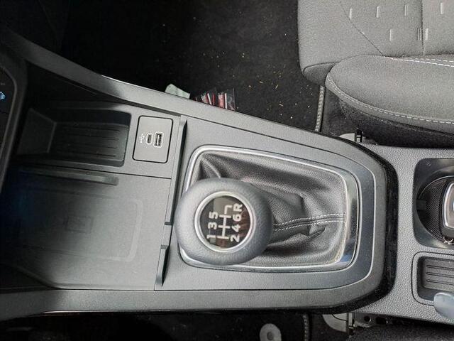 Ford PUMA 1.0 EcoBoost Hybrid Titanium 125pk | Winterpack | Driver Assistance Pack | Comfort Pack | Panoramadak | Matrix LED