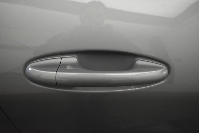 Ford PUMA 1.0 EcoBoost Hybrid ST-Line Trekhaak Camera ELaKlep All Season Banden Stoel verw