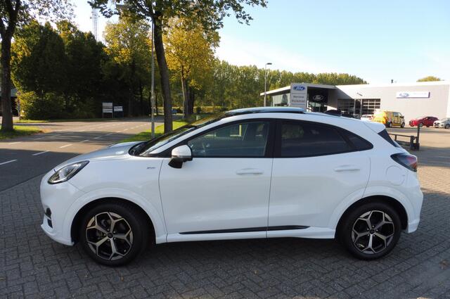 Ford PUMA 125pk EcoBoost Hybrid ST-Line X Panoramadak Trekhaak Navi Camera voor en achter enz. dikke dure auto