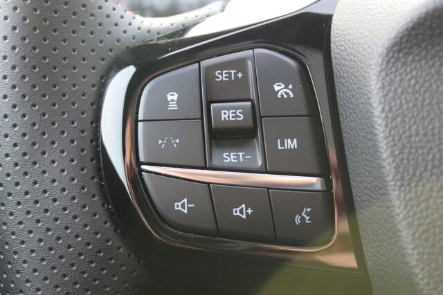 Ford PUMA 1.0-155pk EcoBoost Mild-Hybrid ST-Line X AUTOMAAT. Nieuw model ! Ruim ¤. 7.000,- beneden de nieuwprijs ! Elektr. panodak, Navigatie, Telefoonvoorb., 360gr. camera, Led verl., Stoel-, stuur- en voorraamverw., B&O soundsyst., Apple Carplay/Android Auto, Af