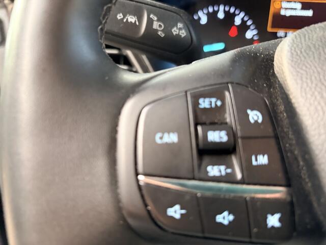 Ford PUMA Titanium X Autom. Winterpack Adapt. Cruise Clima Nav Elect. Acht