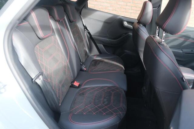 Ford PUMA 1.0 EcoBoost Hybrid 155pk Aut. ST-Line X | Nieuw Model ! | Adaptive Cruise | 360° Camera | Panoramadak | Elektrische Achterklep | Trekhaak | Winter Pakket