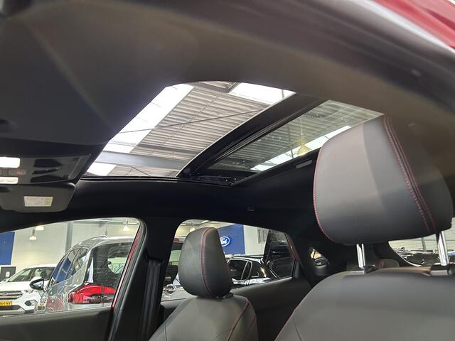 Ford PUMA EcoBoost Hybrid 155 pk ST-Line X | Trekhaak | Winter Pack | Pano | 360° Camera | B&O | Matrix LED |