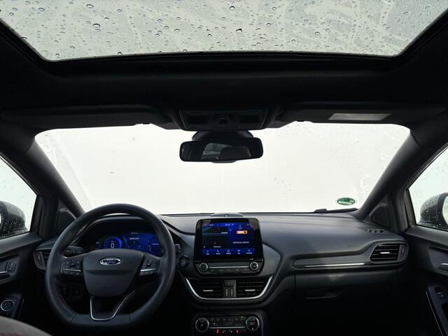 Ford PUMA Hybrid ST-Line X First Edition | VOL! | Trekhaak | B&O | Panoramadak | Camera | 100% Dealer onderhouden |