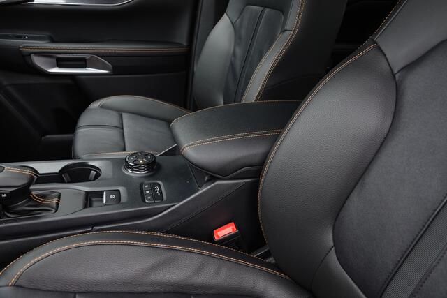 Ford RANGER Wildtrak 3.0 V6 240Pk Aut. | Double Cab | 2-persoons | 3.500Kg trekgewicht | Grijs kenteken | Agate Black