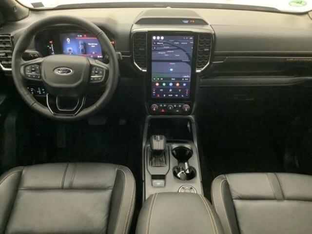 Ford RANGER 3.0 V6 Wildtrak Double Cab EcoBlue | SCI |241pk!! | 2-zits| BPM vrij | Rollertop | Trekhaak | Technology Pack | Uniek in Nederland | Verlengde fabrieksgarantie tot 03-2028