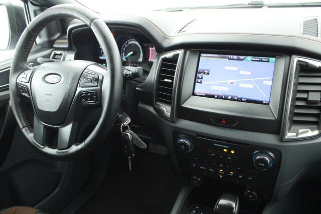 Ford RANGER 3.2 TDCi 200pk Wildtrak Supercab Trekhaak Camera Stoelverwarming Sidesteps Navigatie