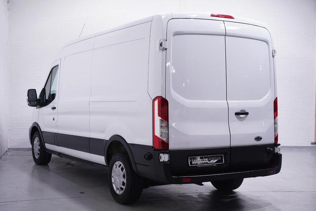 Ford TRANSIT 2.0 TDCI 130 pk L3H2 Trend Airco, Cruise Control Laadruimte Pakket, PDC V+A, 3-Zits, Slechts 28 dkm