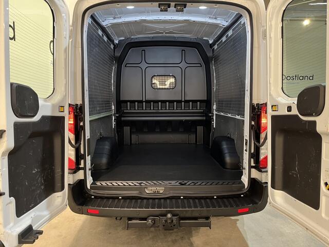 Ford TRANSIT 2.0 TDCI L3H2 DC Dubbel Cabine Trend 130 PK / Euro 6 / Airco / Schuifdeur L + R / Cruise Control / Camera / Trekhaak