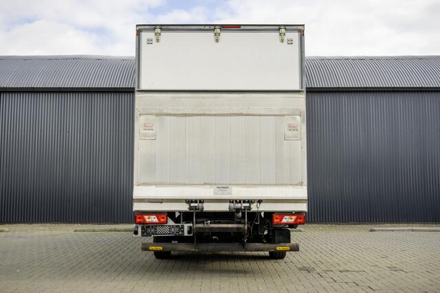 Ford TRANSIT 2.0 TDCI Bakwagen met laadklep | Euro 6 | 131 PK | Airco | Cruise | 3-Persoons