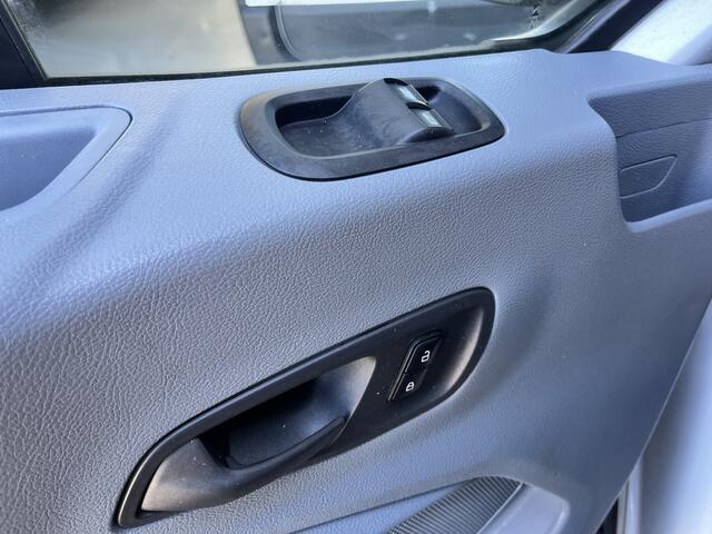 Ford TRANSIT 350 2.0 TDCI L3H1 DC Laadkraan Telefoonverbinding 3-Persoons Telefoonverbinding 1e eigenaar Pick up p-up bakwagen Euro 6 Bpm vrij voor ondernemers