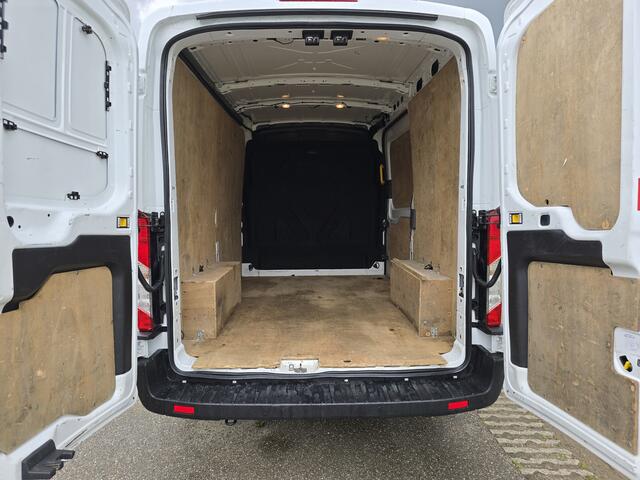 Ford TRANSIT 350 2.0 TDCI L2 H2 - 130 Pk - Euro 6 - Airco - Cruise Control