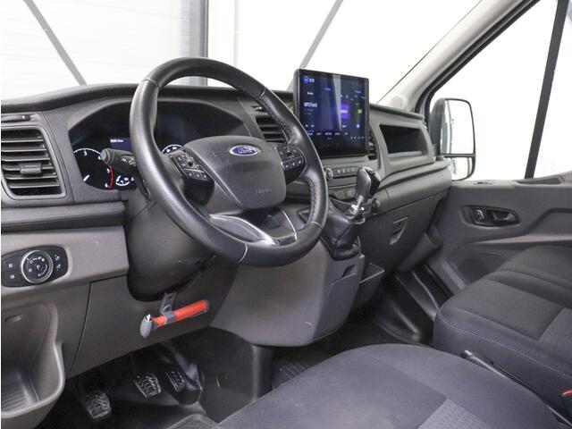 Ford TRANSIT 310 105PK L3H2 Trend Navigatie Airco Parkeersensoren Bluetooth 3Zits Trekhaak Camera