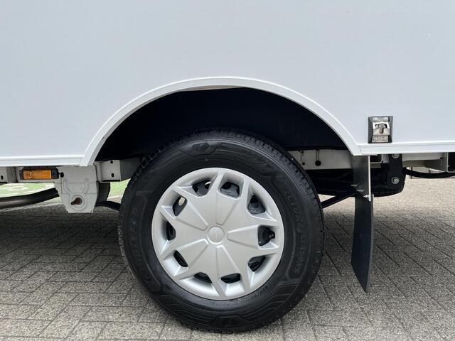 Ford TRANSIT 350 2.0 TDCI L4H1 Trend Skeletal | Karhof Opbouw Gesloten Deuren | BPM Voordeel | Carplay-Android auto| Cruise Control | Voorruitverwarming | Laadvermogen 1303 KG | Sync4 |