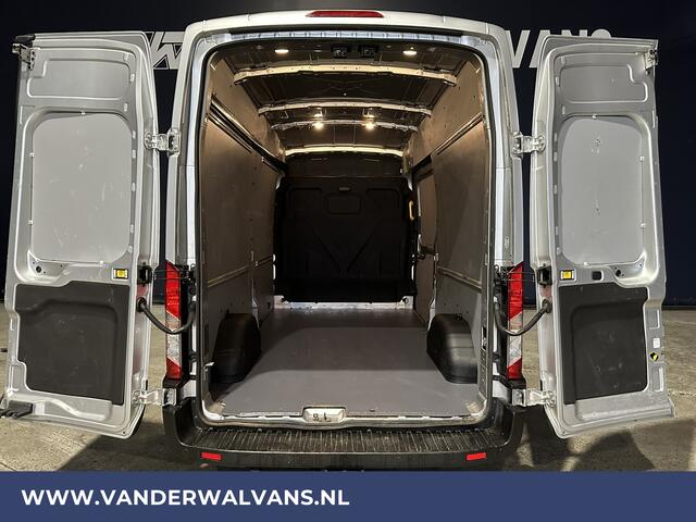 Ford TRANSIT 2.0 TDCI 170pk L3H3 Euro6 Airco | Navigatie | 2500kg Trekhaak | Cruisecontrol Verwarmde voorruit, Parkeersensoren, Bijrijdersbank