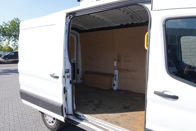Ford TRANSIT 2.0 TDCI 130PK L2H2 EURO 6 - A/C Climate - Navi - Cruise - PDC - ¤20.900,- Excl.