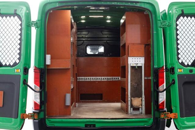 Ford TRANSIT 350 2.0 TDCI 130pk RWD L3H2 Trend Airco/Camera/Trekhaak 2800kg 11-2017