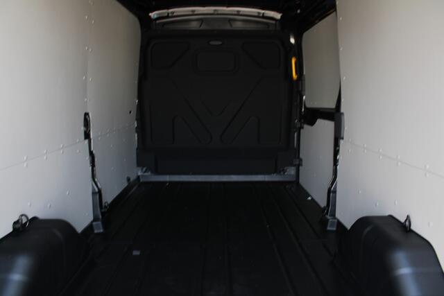 Ford TRANSIT 350 2.0 TDCI L3H2 Trend 130pk Trend - Carplay - Android - 360 Camera - Climate - Cruise - Parkeersensoren - Rijklaar