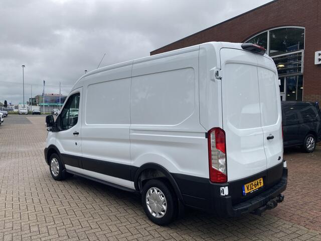 Ford TRANSIT 310 2.0 TDCI L2H2 Trend | Camera | Parkeersensoren | Trekhaak | Voorruitverwarming