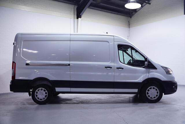 Ford TRANSIT 2.0 TDCI 170 pk Automaat L3H2 Trend Airco,Trekhaak Camera, Laadruimte Pakket, PDC V+A, 3-Zits