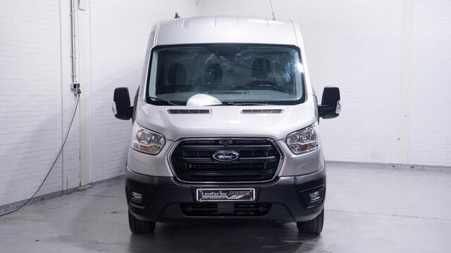 Ford TRANSIT 2.0 TDCI 130 pk L3H2 Trend Navi, Camera Trekhaak 2.500 kg, Sidebars, Cruise Control, NAP, 1e Eig., 3-Zits
