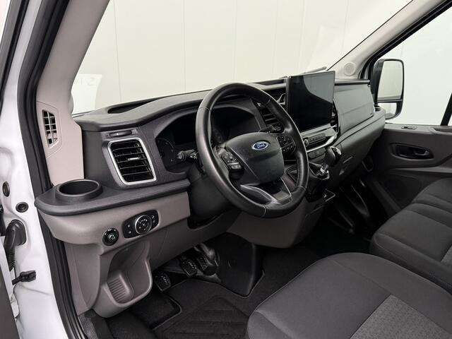 Ford TRANSIT 2.0TDCI 130PK L4H3 Jumbo | Navigatie | Camera | Airco | 3-Persoons | Cruise