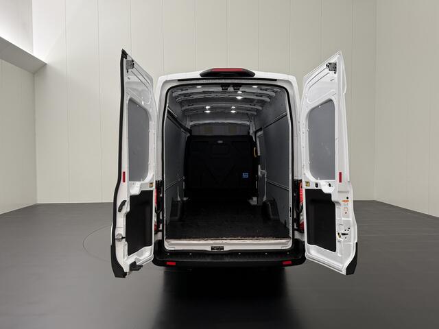 Ford TRANSIT 2.0TDCI 130PK L4H3 Jumbo | Navigatie | Camera | Airco | 3-Persoons | Cruise
