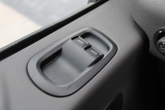 Ford TRANSIT 350 2.0 TDCI L3H2 Limited 165pk - LUCHTVERING - ACC - Blind Spot - 360 camera - Navigatie - Stoel-Stuurverwarming - Trekhaak - Rijklaar