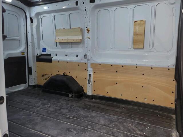 Ford TRANSIT 310 2.0 TDCI L2H2 / 3Pers. / *Ideaal voor Camper* / Imperial & Ladder / Airco / Trekhaak / Pdc.V+A / Navigatie / Distr.vv.bij 60.400 km / Apk 04-2026