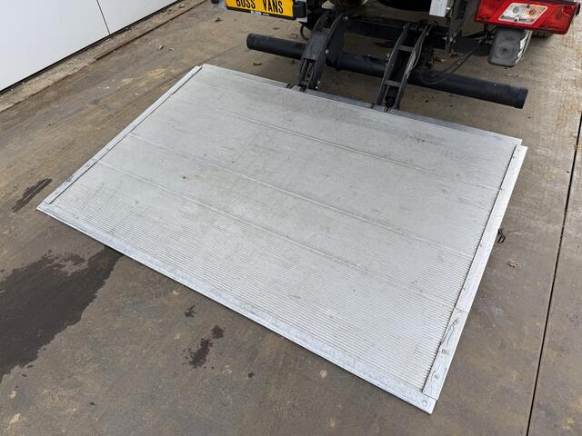 Ford TRANSIT 350 2.0 TDCI 130PK Laadklep Airco Cruise Control Lane Assist Koffer Bakwagen Meubelbak